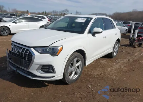 2020 Audi Q3 Premium 45 Tfsi Quattro Tiptronic z USA, uszkodzony, nr VIN WA1AECF31L1075954